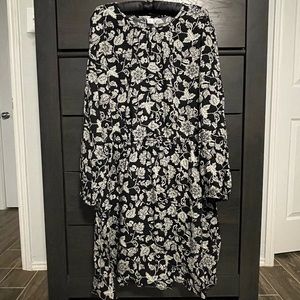 Old Navy Black & White Dress NWT XL  &  XXL